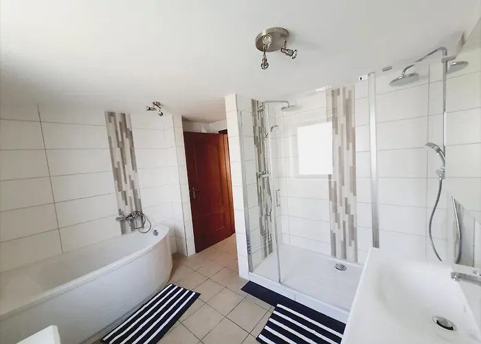 Maison De Situee Entre Liege, Tongres Et Vise