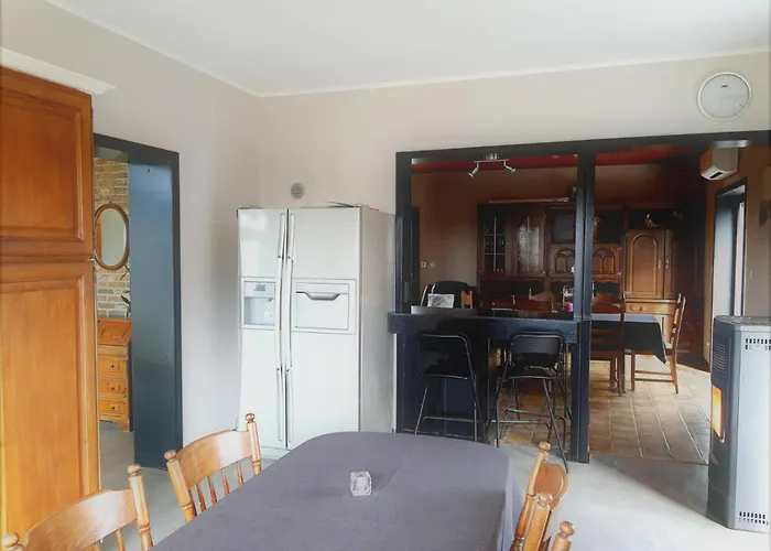 Maison De Situee Entre Liege, Tongres Et Vise *